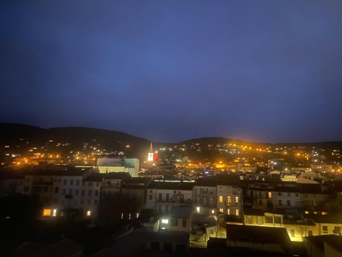Au 5Eme Ciel Lejlighed Draguignan Eksteriør billede