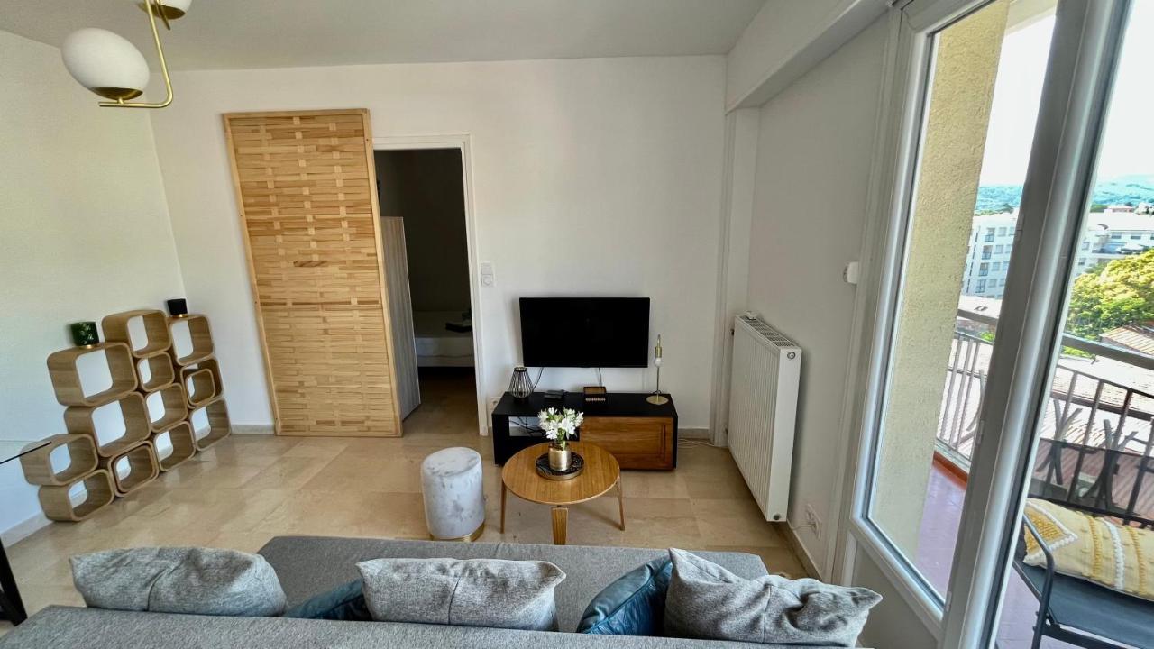 Au 5Eme Ciel Lejlighed Draguignan Eksteriør billede